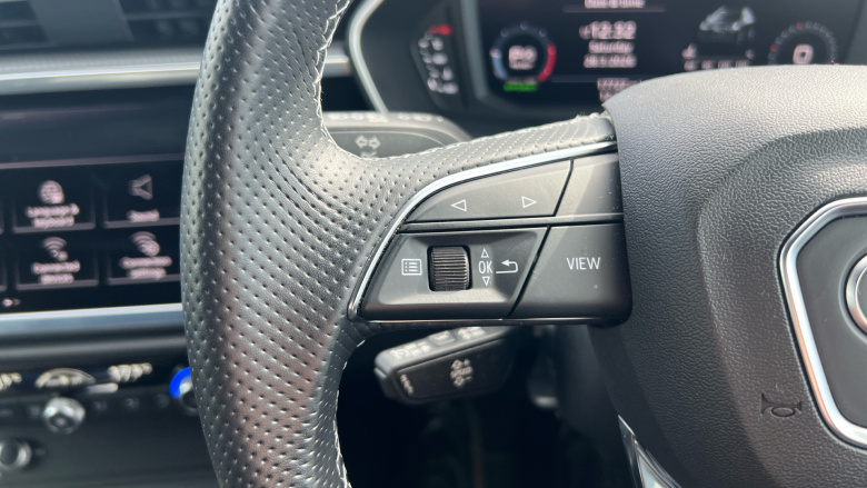 Audi Q3 35 TDI S Line 5dr S Tronic Diesel Estate